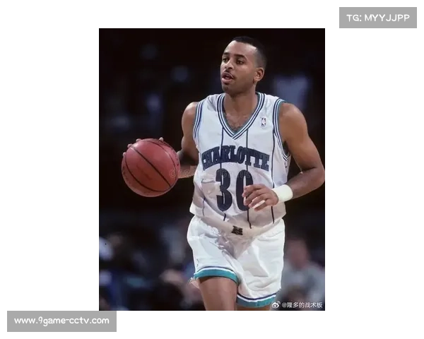 戴尔库里球衣退役引热议,黄蜂致敬队史传奇贡献 戴尔库里球衣退役引热议,黄蜂致敬队史传奇贡献